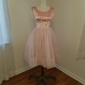 Amazing 50s vintage pink sequined prom dress